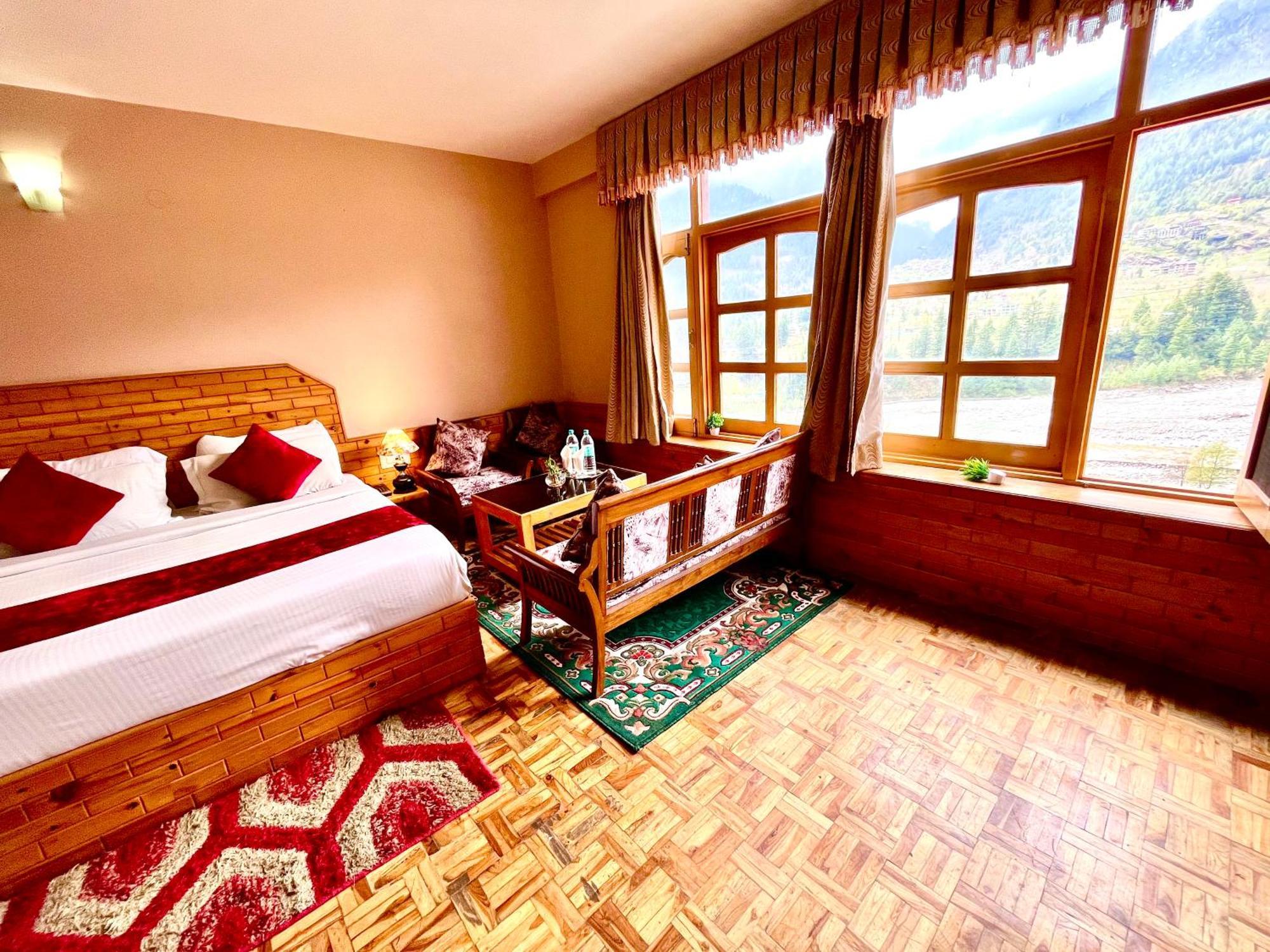 Hotel Hollywood Vibes #Riverview #Premium Rooms #Prime Location #Most Awarded #Parking #Top Rated #Open Terrace #Lawn #Best Selling Hotel In Manali 외부 사진