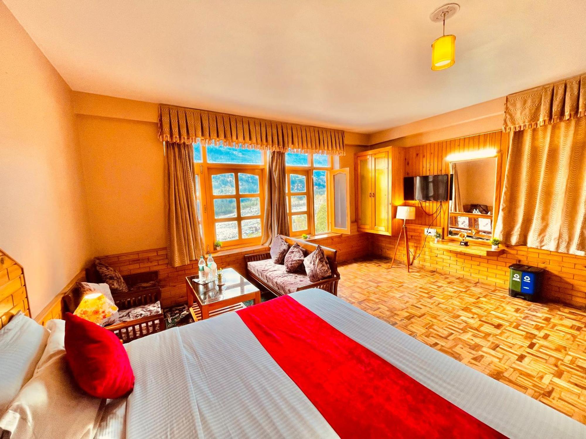 Hotel Hollywood Vibes #Riverview #Premium Rooms #Prime Location #Most Awarded #Parking #Top Rated #Open Terrace #Lawn #Best Selling Hotel In Manali 외부 사진