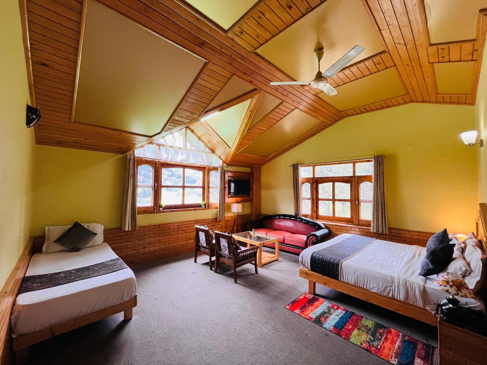 Hotel Hollywood Vibes #Riverview #Premium Rooms #Prime Location #Most Awarded #Parking #Top Rated #Open Terrace #Lawn #Best Selling Hotel In Manali 외부 사진