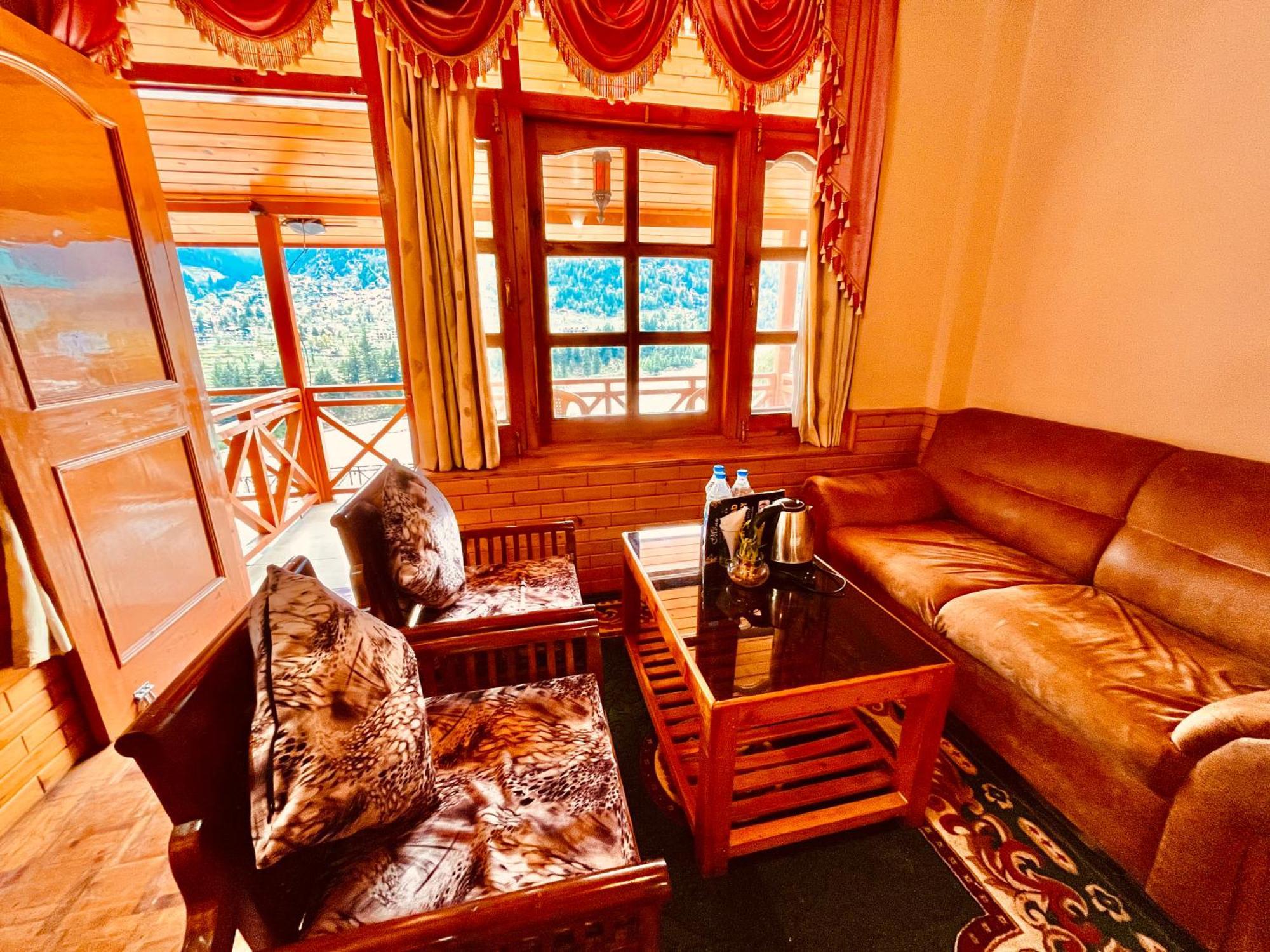 Hotel Hollywood Vibes #Riverview #Premium Rooms #Prime Location #Most Awarded #Parking #Top Rated #Open Terrace #Lawn #Best Selling Hotel In Manali 외부 사진