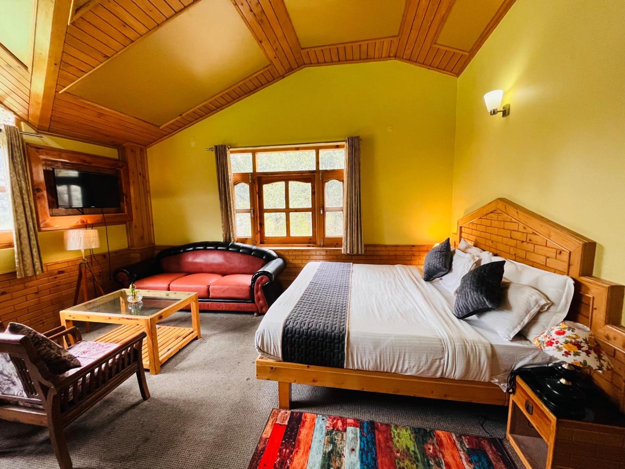Hotel Hollywood Vibes #Riverview #Premium Rooms #Prime Location #Most Awarded #Parking #Top Rated #Open Terrace #Lawn #Best Selling Hotel In Manali 외부 사진
