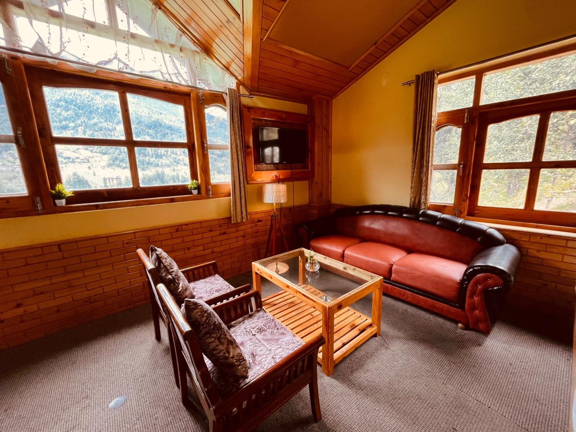 Hotel Hollywood Vibes #Riverview #Premium Rooms #Prime Location #Most Awarded #Parking #Top Rated #Open Terrace #Lawn #Best Selling Hotel In Manali 외부 사진