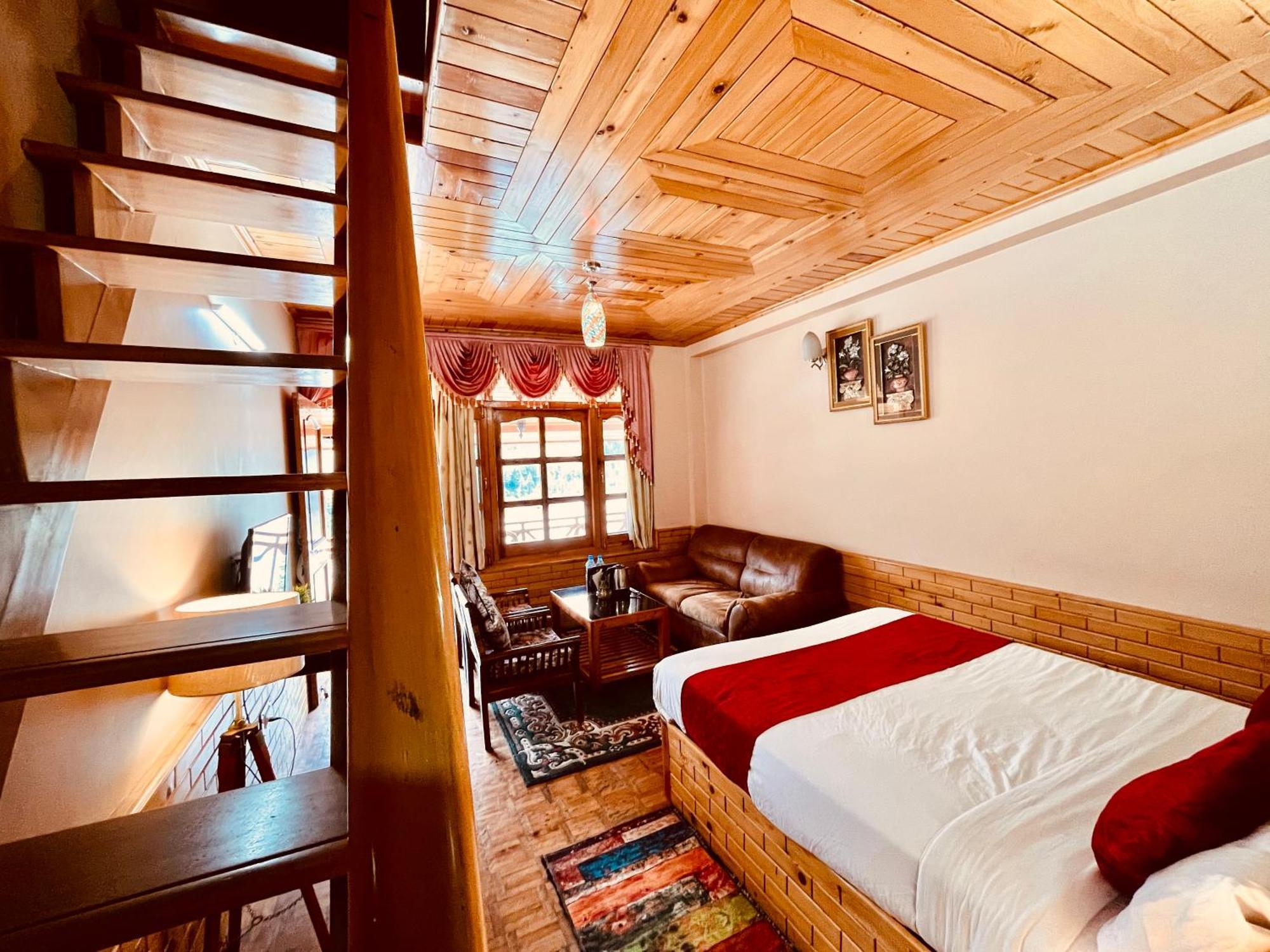 Hotel Hollywood Vibes #Riverview #Premium Rooms #Prime Location #Most Awarded #Parking #Top Rated #Open Terrace #Lawn #Best Selling Hotel In Manali 외부 사진