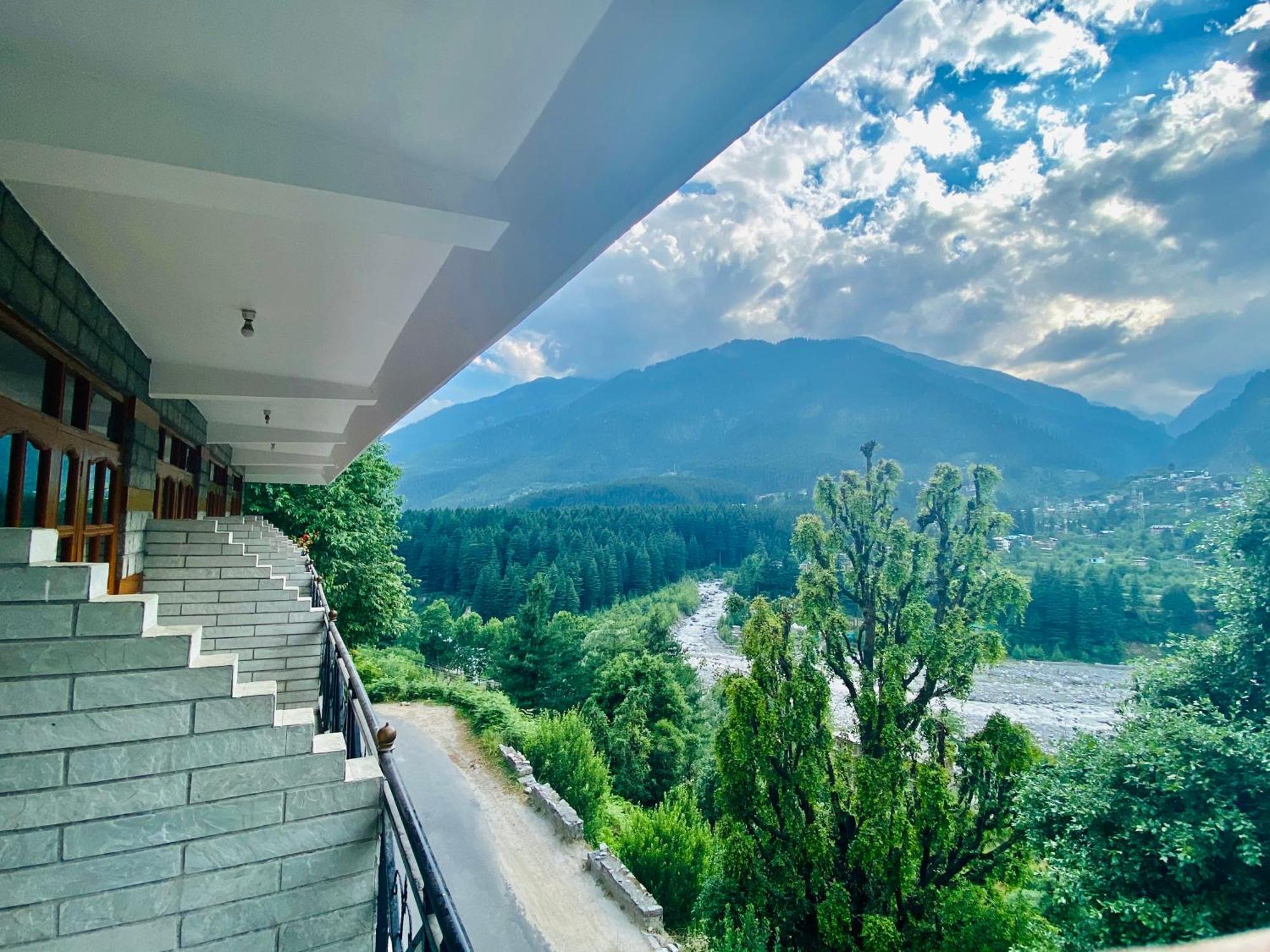 Hotel Hollywood Vibes #Riverview #Premium Rooms #Prime Location #Most Awarded #Parking #Top Rated #Open Terrace #Lawn #Best Selling Hotel In Manali 외부 사진