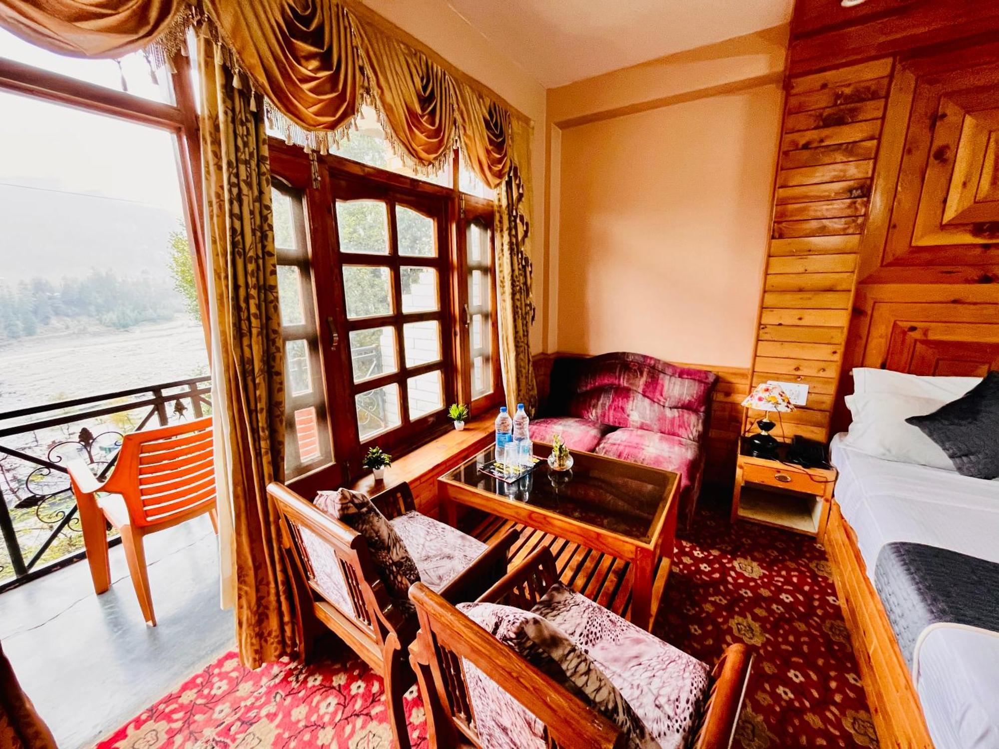 Hotel Hollywood Vibes #Riverview #Premium Rooms #Prime Location #Most Awarded #Parking #Top Rated #Open Terrace #Lawn #Best Selling Hotel In Manali 외부 사진
